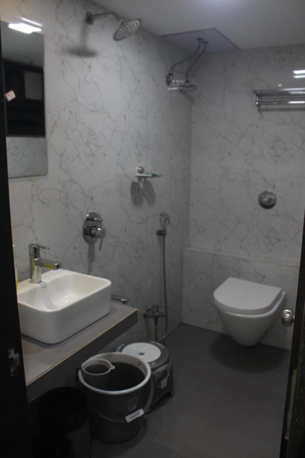 Hotel Park Inn Andheri West Bombaim Exterior foto