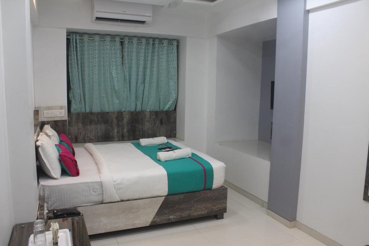 Hotel Park Inn Andheri West Bombaim Exterior foto